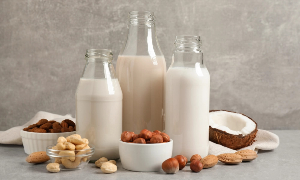 alt text: Ly sữa hạt dinh dưỡng thơm ngon