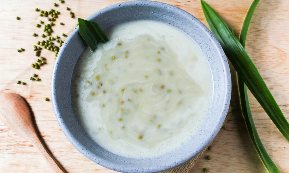 Alt text: Sữa đậu xanh dừa thơm ngon giải nhiệt