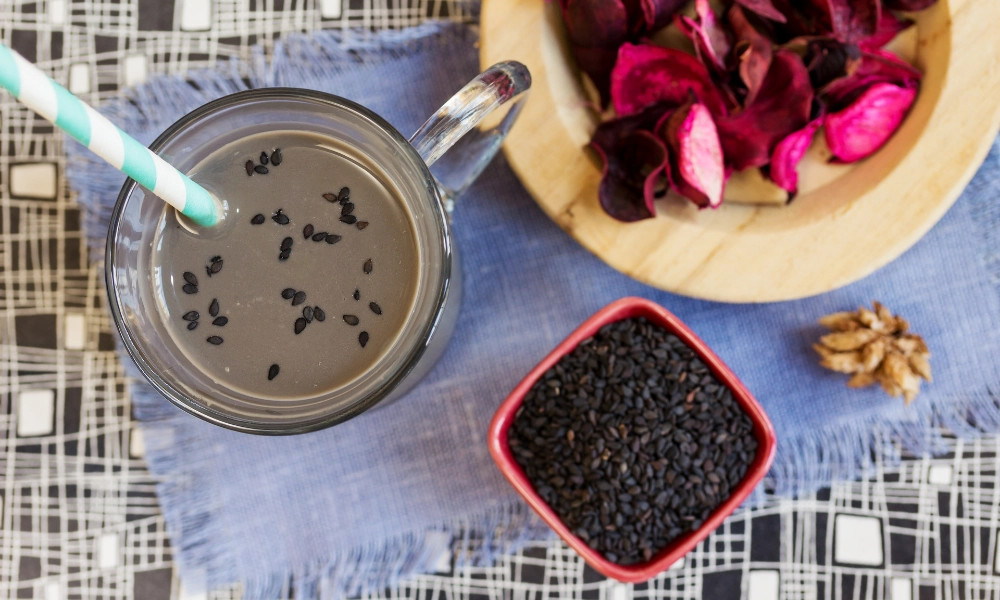 Cách làm sữa mè đen ngon tại nhà